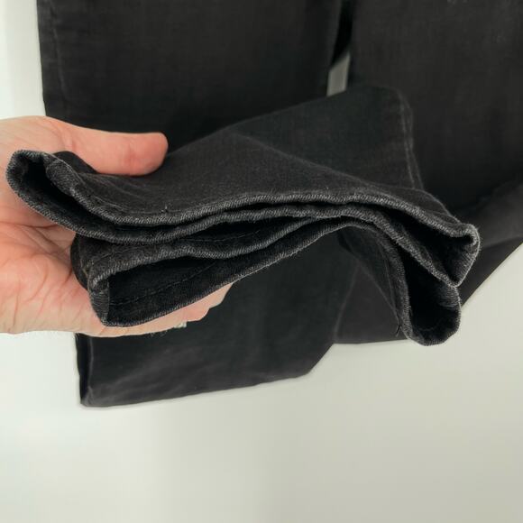 Levi’s 724 Women's High Rise Straight Leg Crop Jeans Size 28 Black Stretch - Picture 4 of 10